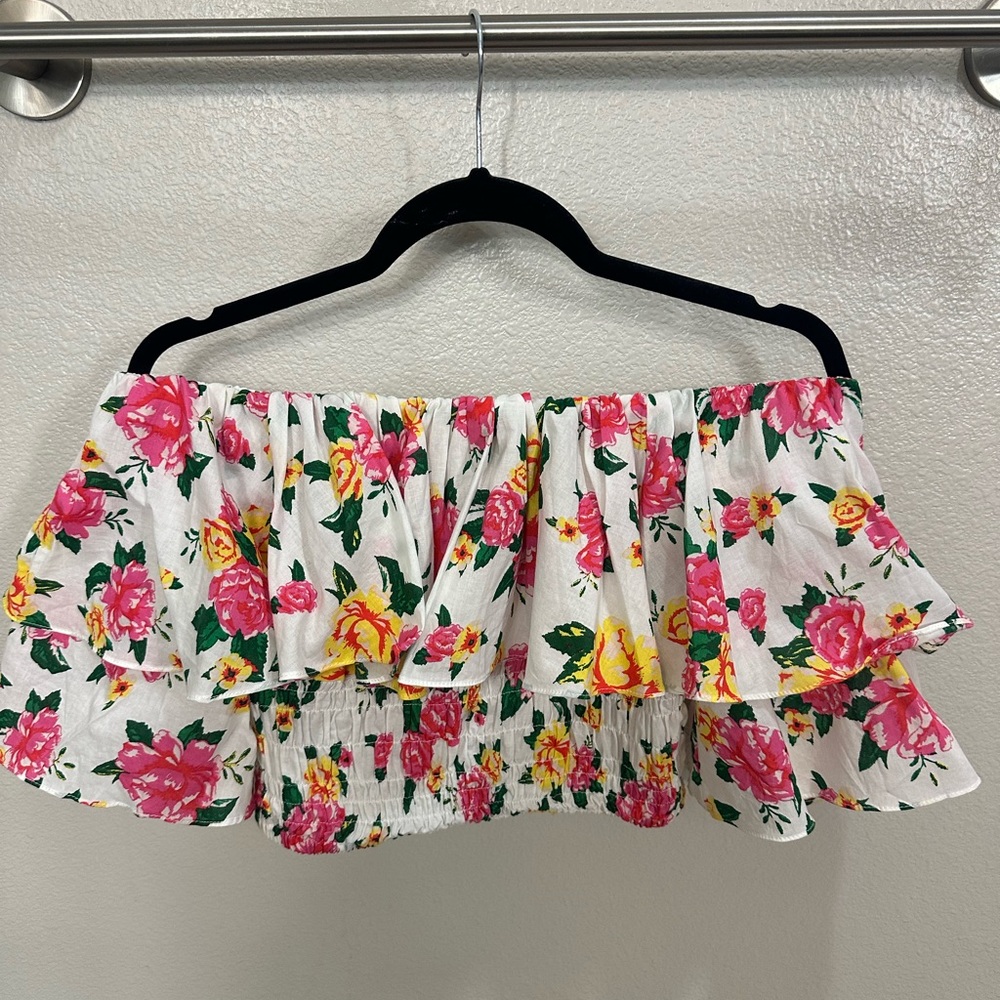 Ruffle floral crop shirt